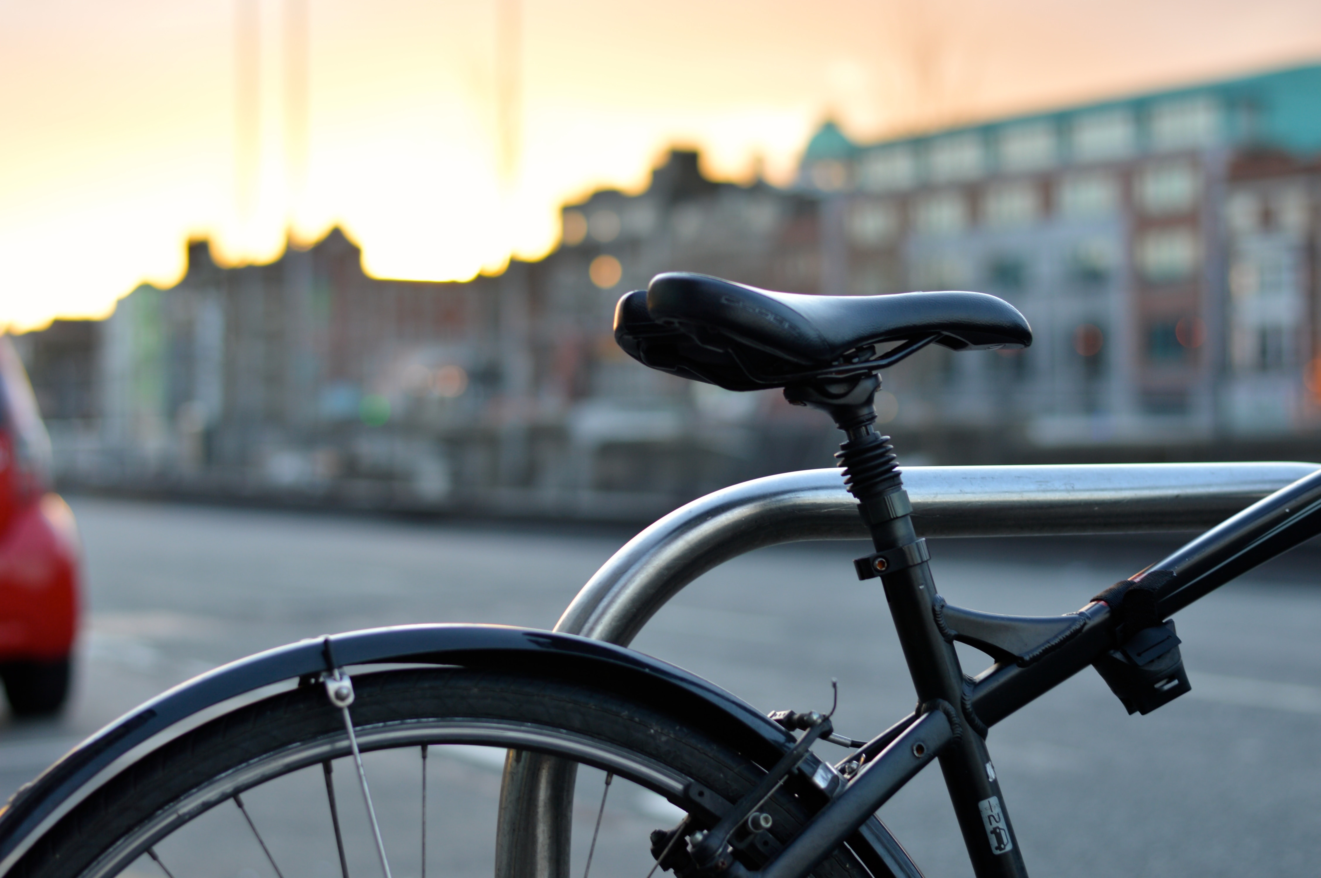 進口電動機器腳踏車主要特性認定原則